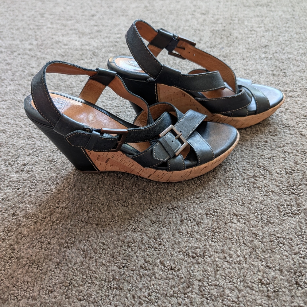 Sofft Black Leather Wedge Sandals